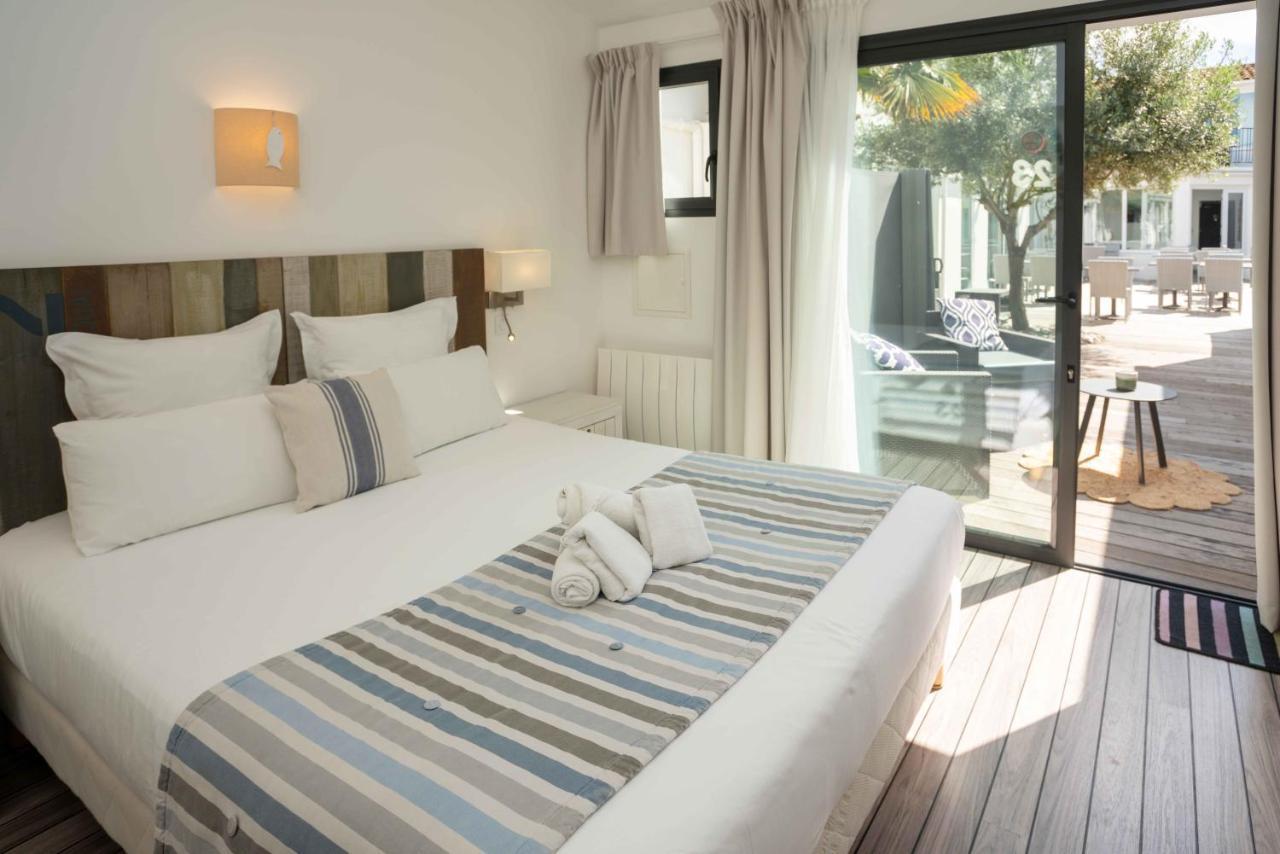 Hotel Le Square Saint-Pierre-d'Oleron Exterior photo